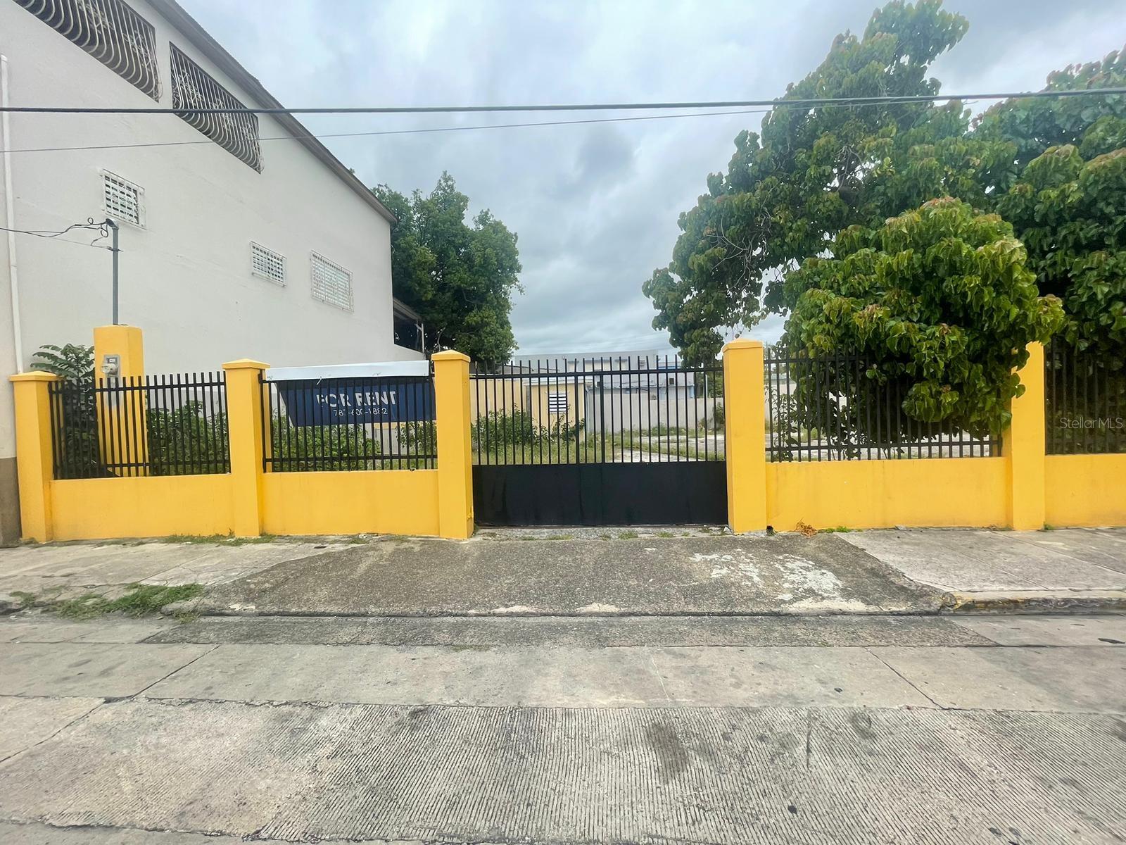 45 LEON STREET, Ponce, Puerto Rico 00730, ,Commercial Lease,For Rent,LEON STREET,PR9102984