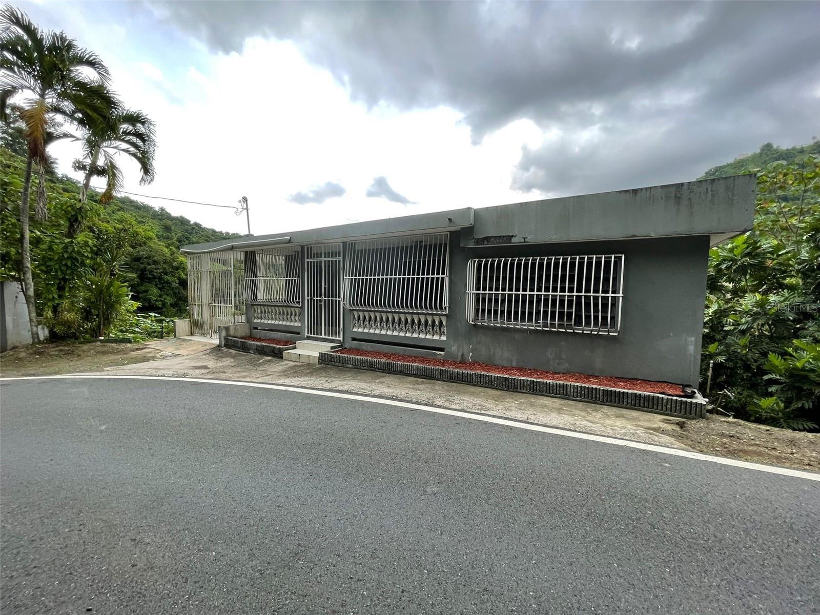 810 Km 1.0 ACHIOTE WARD, Naranjito, Puerto Rico 00719, 4 Bedrooms Bedrooms, ,1 BathroomBathrooms,Residential,For Sale,ACHIOTE WARD,PR9102892