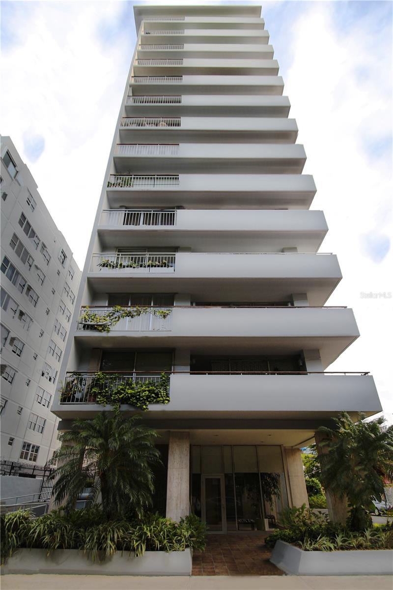 1300 LUCHETTI STREET, San Juan, Puerto Rico 00907, 3 Bedrooms Bedrooms, ,4 BathroomsBathrooms,Residential Lease,For Rent,HORIZON HOUSE,LUCHETTI,PR9104373