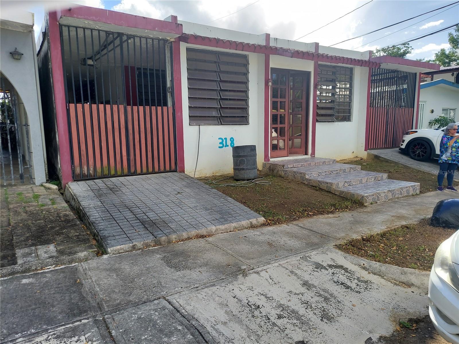 318 MONTANA, San Juan, Puerto Rico 00926, 3 Bedrooms Bedrooms, ,1 BathroomBathrooms,Residential,For Sale,MONTANA,PR9104569