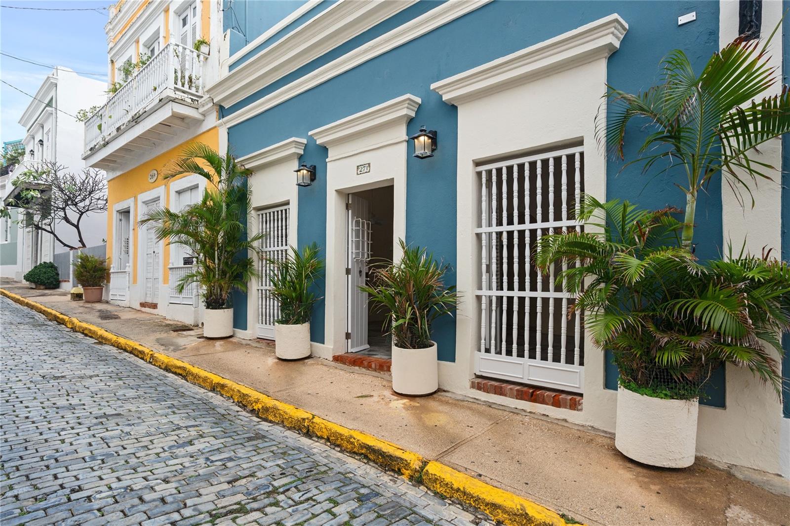 271 SAN SEBASTIAN, Old San Juan, Puerto Rico 00901, 3 Bedrooms Bedrooms, ,3 BathroomsBathrooms,Residential,For Sale,SAN SEBASTIAN,PR9104750