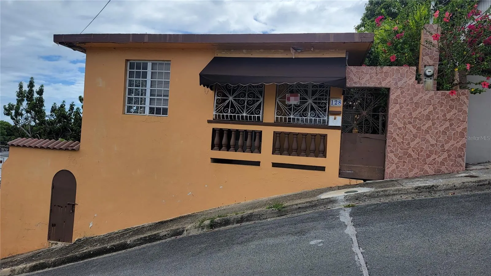 128 Calle ALFONSO PILLOT, Guayama, Puerto Rico 00784, 5 Bedrooms Bedrooms, ,1 BathroomBathrooms,Residential,For Sale,ALFONSO PILLOT,PR9105985