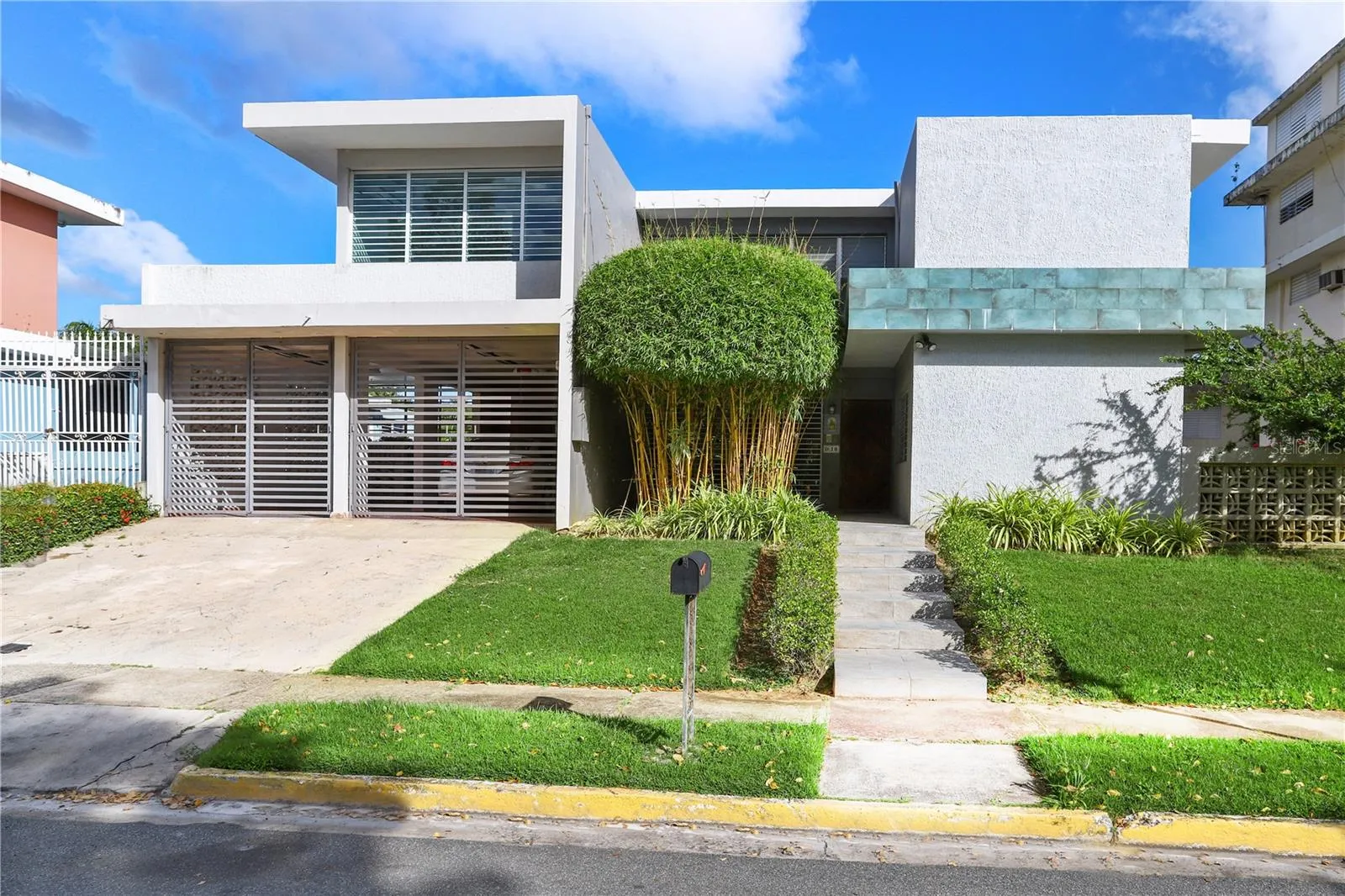 . CLL ROMA STREET, Guaynabo, Puerto Rico 00966, 5 Bedrooms Bedrooms, ,5 BathroomsBathrooms,Residential,For Sale,CLL ROMA,PR9106115
