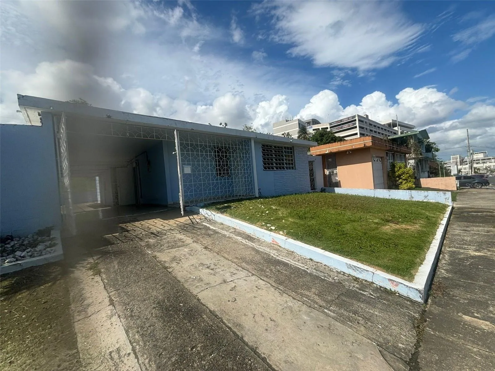 2 CALLE 2, Bayamon, Puerto Rico 00959, 4 Bedrooms Bedrooms, ,2 BathroomsBathrooms,Residential Lease,For Rent,CALLE 2,PR9106113